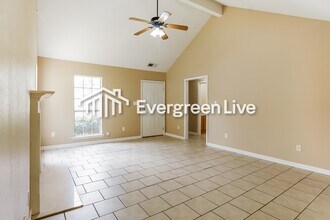 120 Carrington Ln in Calera, AL - Building Photo - Building Photo