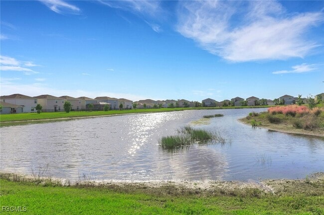 20360 Caroline Crk Pl in Lehigh Acres, FL - Building Photo - Building Photo