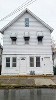 636 W 17th St, Unit 2 in Erie, PA - Building Photo