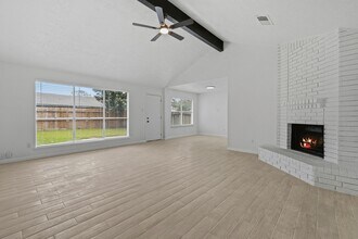 7618 Breda Dr in Baytown, TX - Building Photo - Building Photo