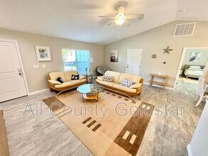 6253 Magee St in Englewood, FL - Building Photo - Building Photo