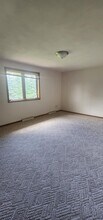 5139 W Anita St in Appleton, WI - Foto de edificio - Building Photo