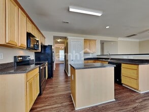 8317 Rolling Meadows Ln in Huntersville, NC - Building Photo - Building Photo