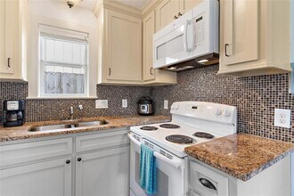 729 Allston St in Houston, TX - Building Photo - Building Photo