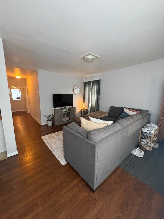 2009 E 6th St in Duluth, MN - Foto de edificio - Building Photo