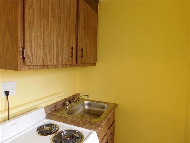 356 Lincoln St-Unit -28 in Waltham, MA - Building Photo - Building Photo