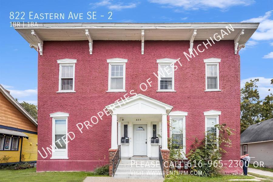 822 Eastern Ave SE in Grand Rapids, MI - Building Photo