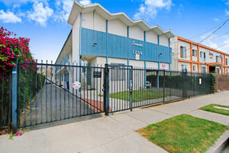 1256 N Kingsley Dr in Los Angeles, CA - Building Photo - Building Photo