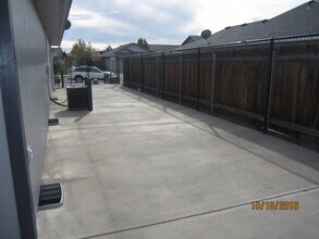 8303 Orcas Dr in Pasco, WA - Building Photo - Building Photo