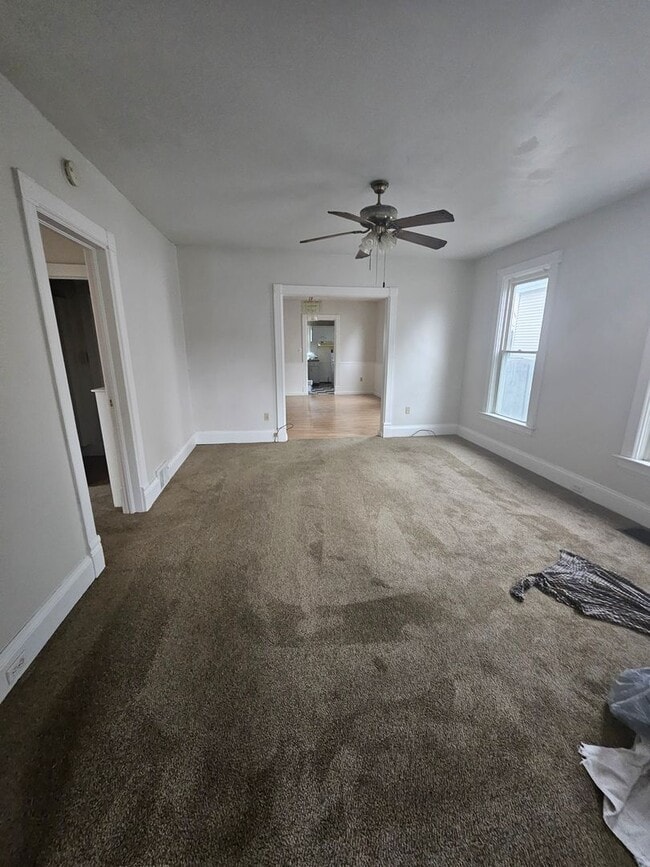 944 W 21st St in Erie, PA - Building Photo - Building Photo