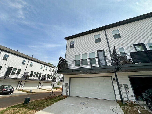 1556 Blanche St in Charlotte, NC - Building Photo - Building Photo