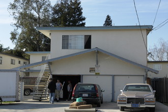 503 Harris Rd in Hayward, CA - Building Photo - Building Photo