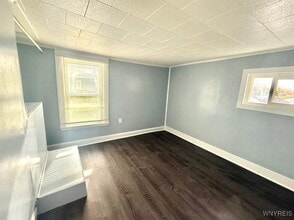300 Springville Ave in Buffalo, NY - Building Photo - Building Photo