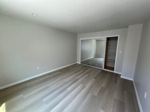 617 W 51st St in Los Angeles, CA - Building Photo - Building Photo