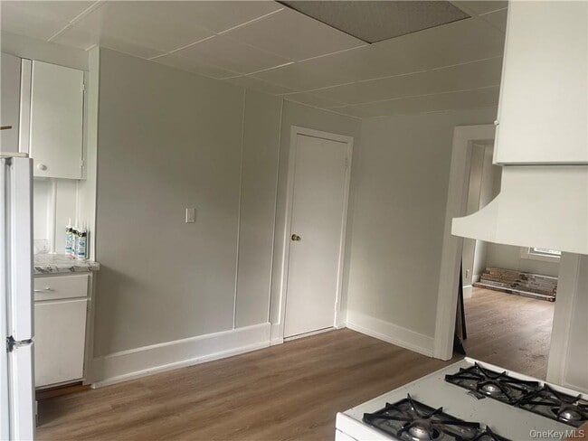 8 Mansion St in Poughkeepsie, NY - Building Photo - Building Photo