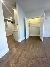 2543 W Iowa St, Unit 1 in Chicago, IL - Building Photo - Building Photo