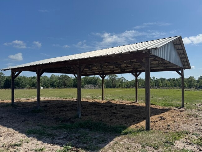 21508 Keene Rd in Wimauma, FL - Building Photo - Building Photo