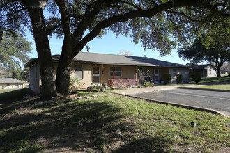 Bouldin Oaks in Austin, TX - Building Photo - Building Photo