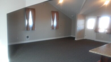 6315 S Cyclamen Sq in West Jordan, UT - Building Photo - Building Photo