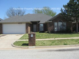 12100 Blueway Ave in Oklahoma City, OK - Building Photo