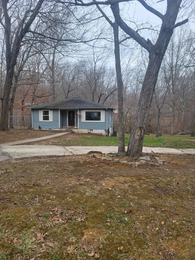property at 71 Fox Den Ln