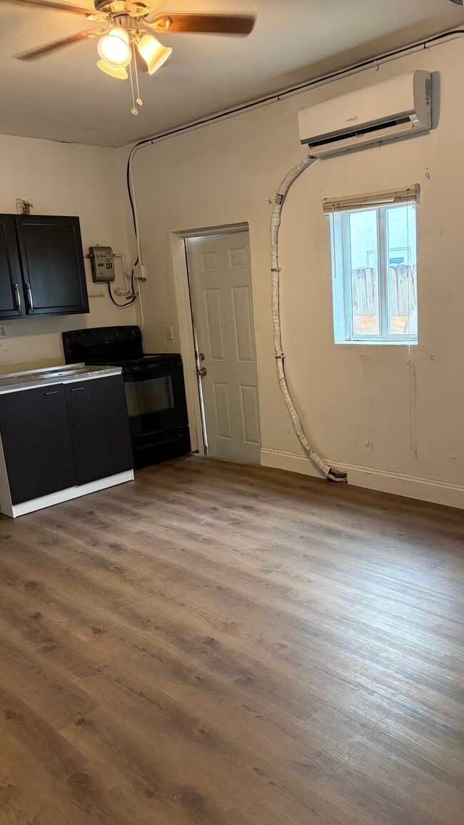 15500 SW 12th Ter, Unit Apartamento 1 Bedroom, Unit Apartamento 1 Bedroom