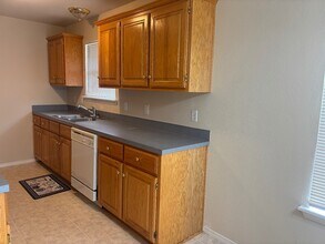 2310 S Hickory St in Sapulpa, OK - Building Photo - Building Photo