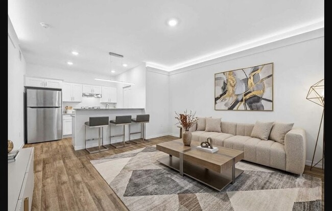 915 Ariana Apartment Community