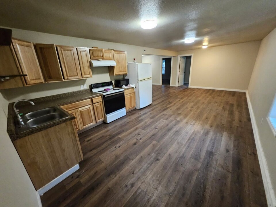51287 Hatfield Rd in Myrtle Point, OR - Building Photo