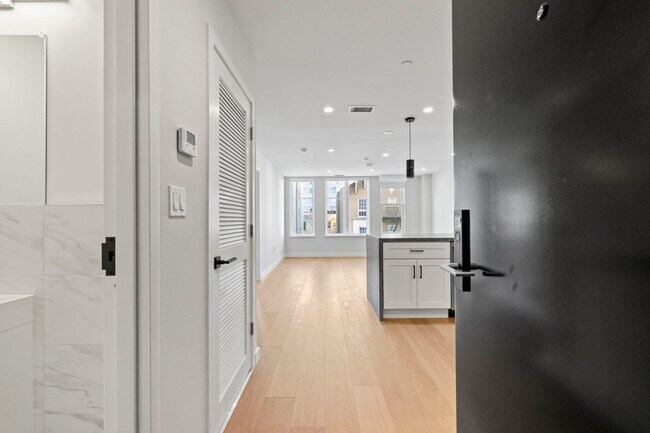 693 Sutter St-Unit -403 in San Francisco, CA - Building Photo - Building Photo