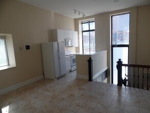 115 Richmond St, Unit 1 in Boston, MA - Building Photo - Building Photo