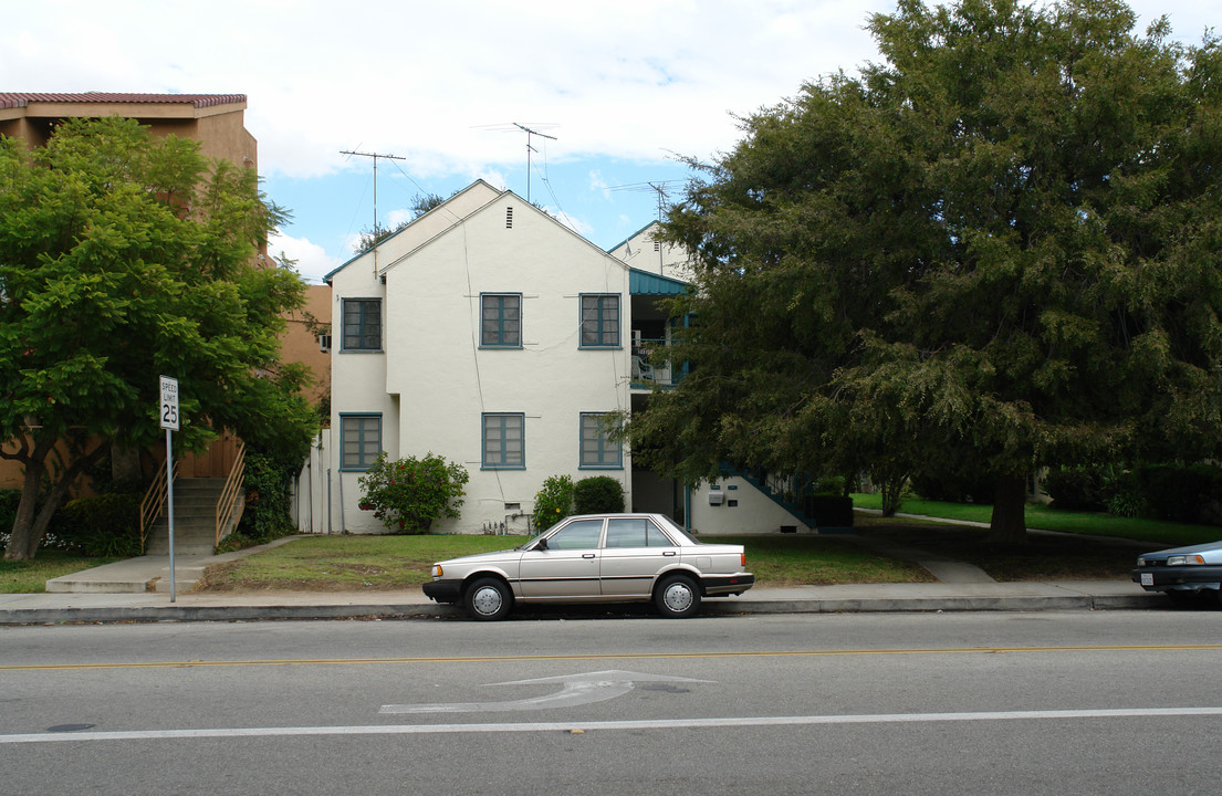 1031 E Glenoaks Blvd in Glendale, CA - Foto de edificio