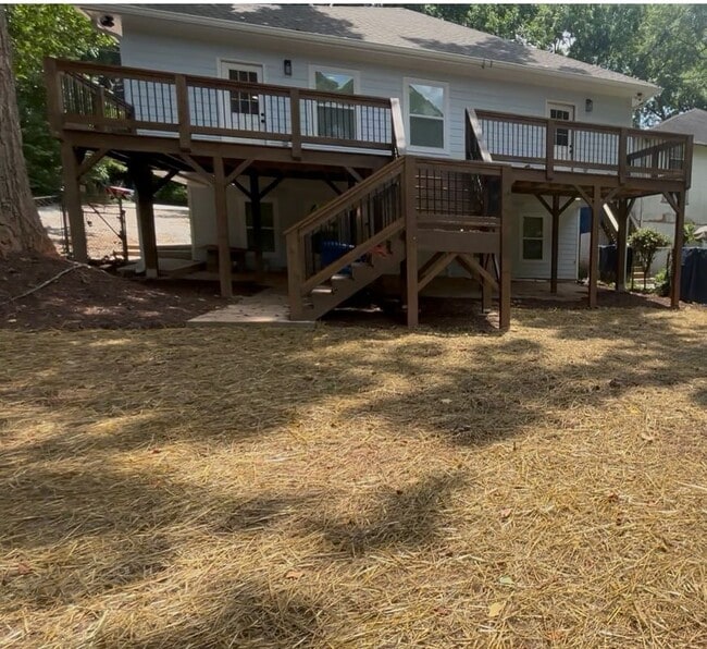property at 672 Cassanova St SE