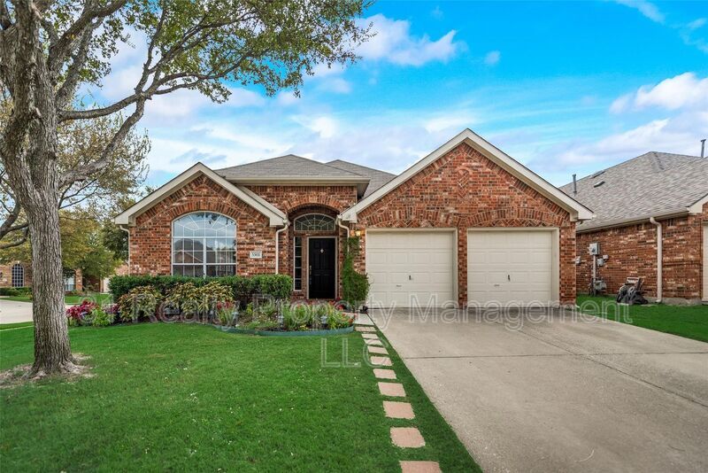 5501 Fairfax Ct in McKinney, TX - Building Photo