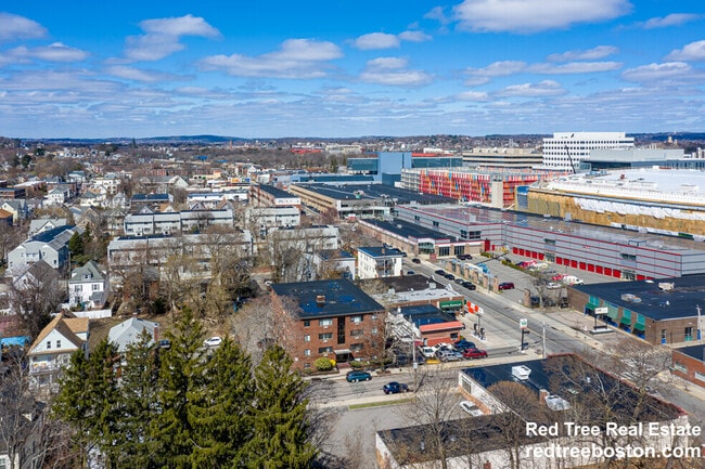 122 Dustin St in Boston, MA - Building Photo - Building Photo