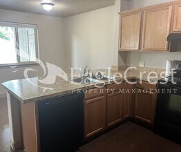 2121 S 2nd Ave-Unit -103 in Walla Walla, WA - Building Photo - Building Photo