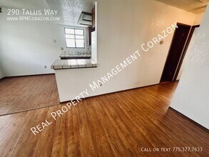 290 Talus Way in Reno, NV - Building Photo - Building Photo