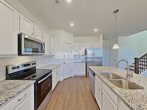 2329 Campbell Cove Ct in Lowell, NC - Building Photo - Building Photo