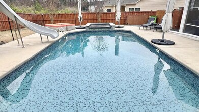 3441 S Beaver Ln in Raleigh, NC - Foto de edificio - Building Photo