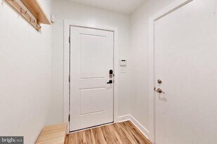 4550 Longfellow St in Hyattsville, MD - Building Photo