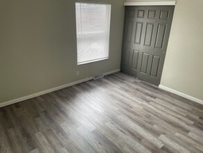 5110 Southgreen Dr in Indianapolis, IN - Building Photo - Building Photo