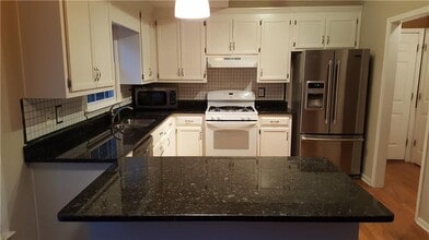 2807 Forest Wood Dr in Marietta, GA - Building Photo - Building Photo