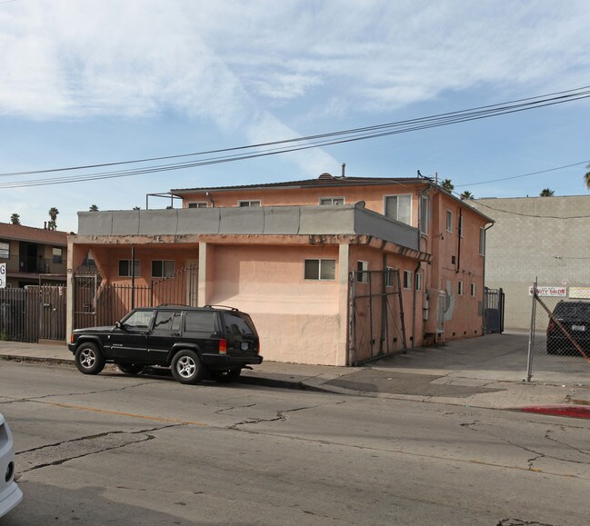 1655-1657 N Normandi Ave in Los Angeles, CA - Building Photo - Building Photo