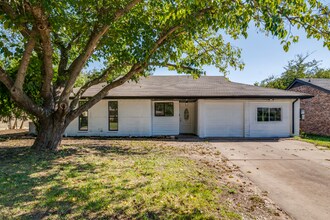 1622 Hillwood Dr in Mesquite, TX - Building Photo - Building Photo