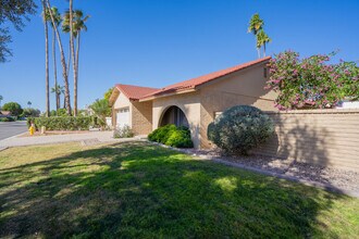 1610 E Windjammer Way in Tempe, AZ - Building Photo - Building Photo