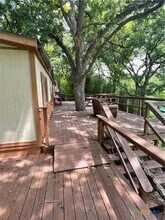 653 Scarbourough in Canyon Lake, TX - Foto de edificio - Building Photo