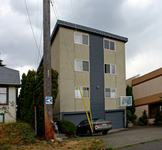 812 N 42nd St in Seattle, WA - Building Photo - Building Photo