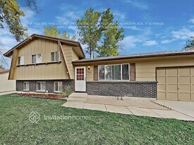 11269 E Center Ave in Aurora, CO - Building Photo