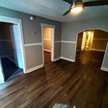 1507 E 76th Pl in Chicago, IL - Building Photo - Building Photo