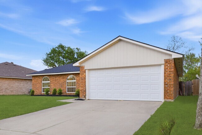 7310 Sonnet Glen Ln in Houston, TX - Foto de edificio - Building Photo